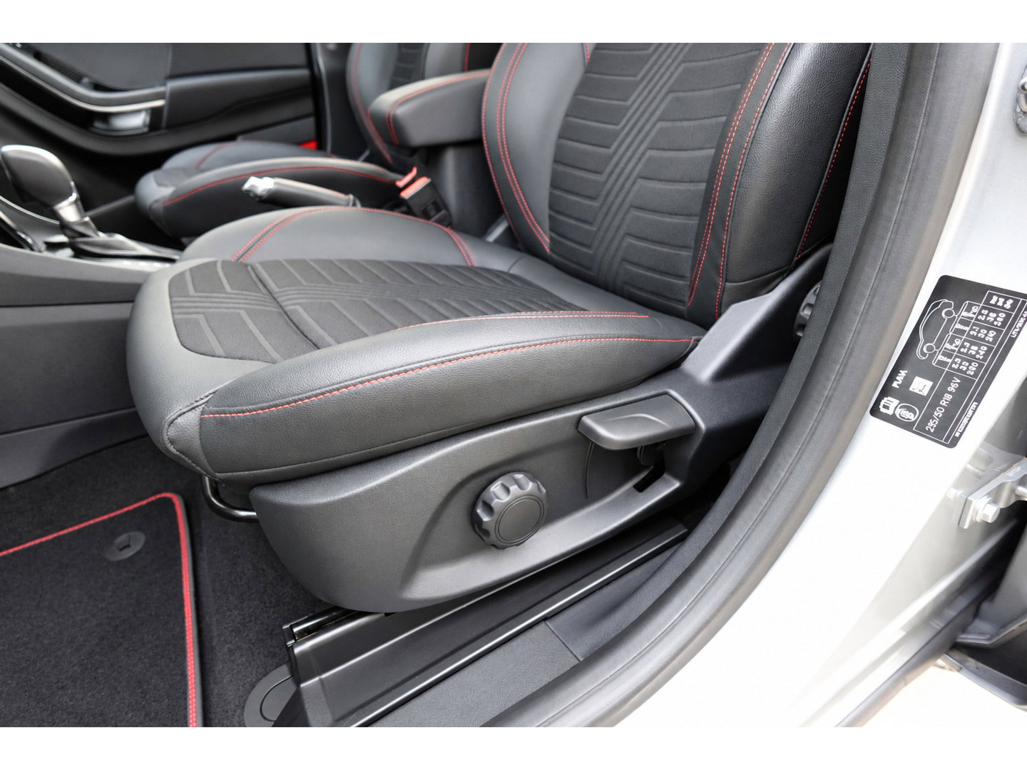 Ford Puma 1.0 EcoBoost Hybrid ST-Line X PANO B&O CAM