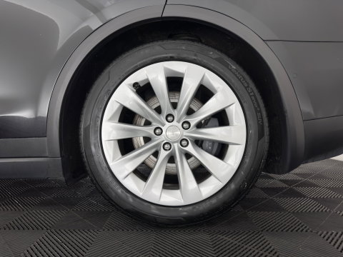 Tesla Model X 75D Base AWD ( 7-Pers. ) [3-Fase-17kW] {SoH-84%} (INCL-BTW) Aut. *PANO | LEATHER | NAVI-FULLMAP | FULL-LED | AIRSUSPENSION | DIGI-COCKPIT | FASTLOADER | KEYLESS | DAB+ | HEATED-SPORTSEATS | PRIVACY-GLASS | AUTOPILOT |  20"ALU*