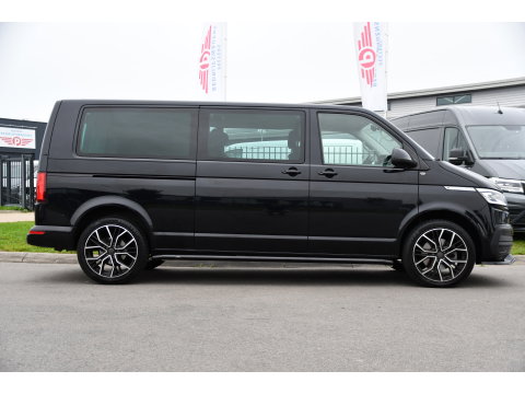 Volkswagen Transporter 2.0 TDI L2H1 32 DC Caravelle Virtual, Adaptieve Cruise, Carplay, LED, 204pk, Stoelverwarming, Clima, Automaat, 2 x Schuifdeur, Multimedia, Uniek!