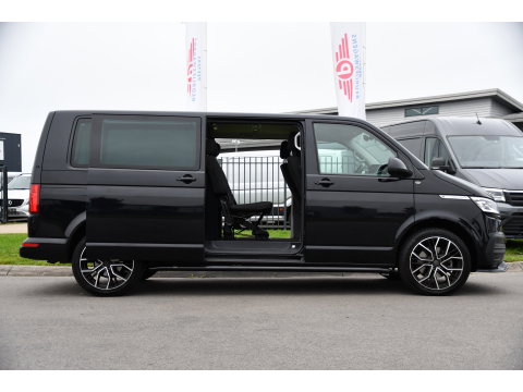 Volkswagen Transporter 2.0 TDI L2H1 32 DC Caravelle Virtual, Adaptieve Cruise, Carplay, LED, 204pk, Stoelverwarming, Clima, Automaat, 2 x Schuifdeur, Multimedia, Uniek!