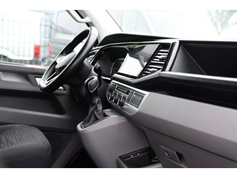 Volkswagen Transporter 2.0 TDI L2H1 32 DC Caravelle Virtual, Adaptieve Cruise, Carplay, LED, 204pk, Stoelverwarming, Clima, Automaat, 2 x Schuifdeur, Multimedia, Uniek!