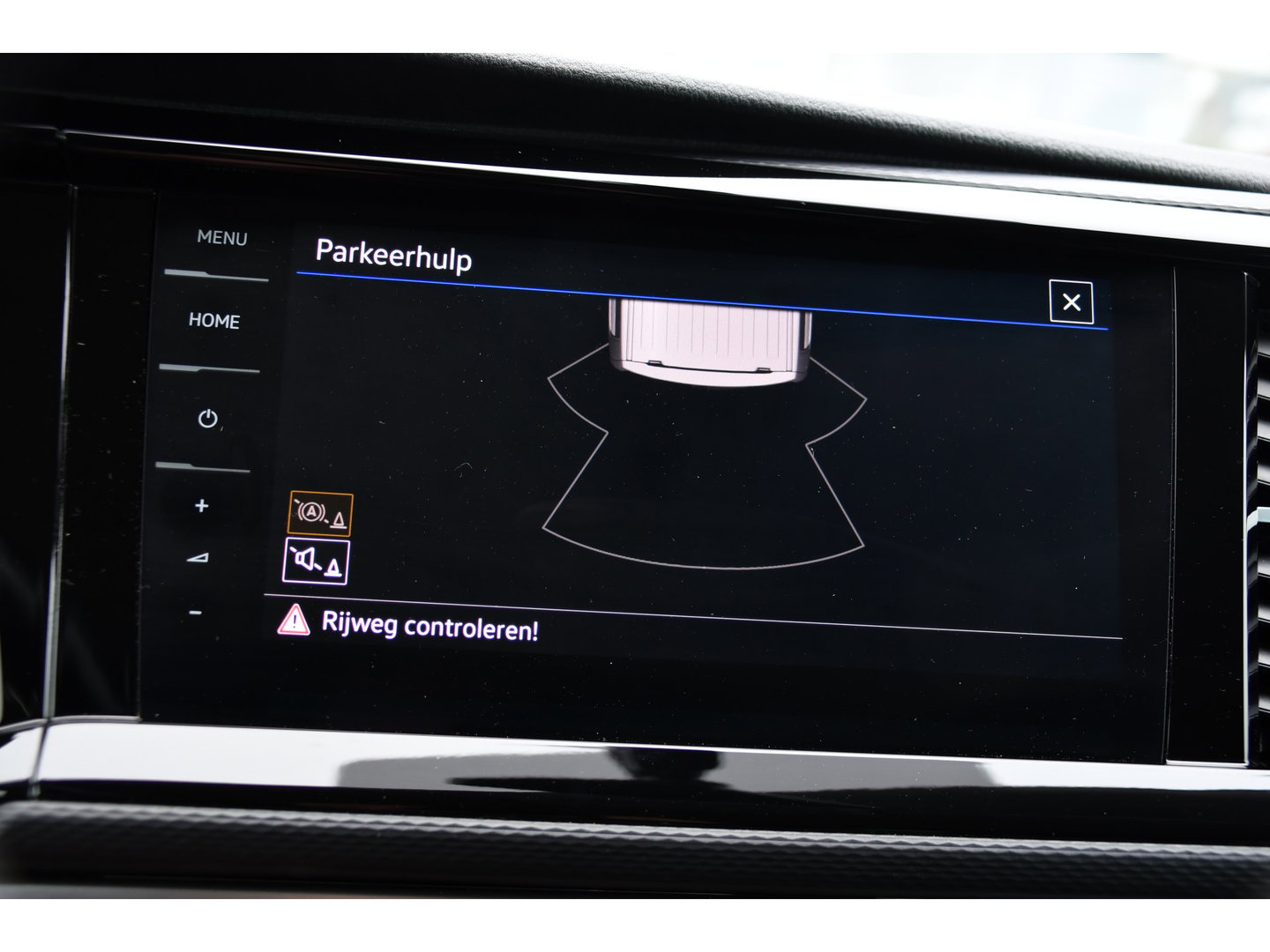Volkswagen Transporter 2.0 TDI L2H1 32 DC Caravelle Virtual, Adaptieve Cruise, Carplay, LED, 204pk, Stoelverwarming, Clima, Automaat, 2 x Schuifdeur, Multimedia, Uniek!