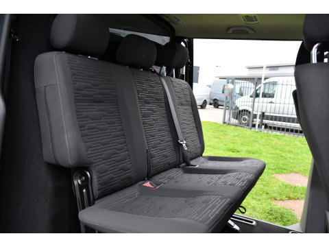 Volkswagen Transporter 2.0 TDI L2H1 32 DC Caravelle Virtual, Adaptieve Cruise, Carplay, LED, 204pk, Stoelverwarming, Clima, Automaat, 2 x Schuifdeur, Multimedia, Uniek!