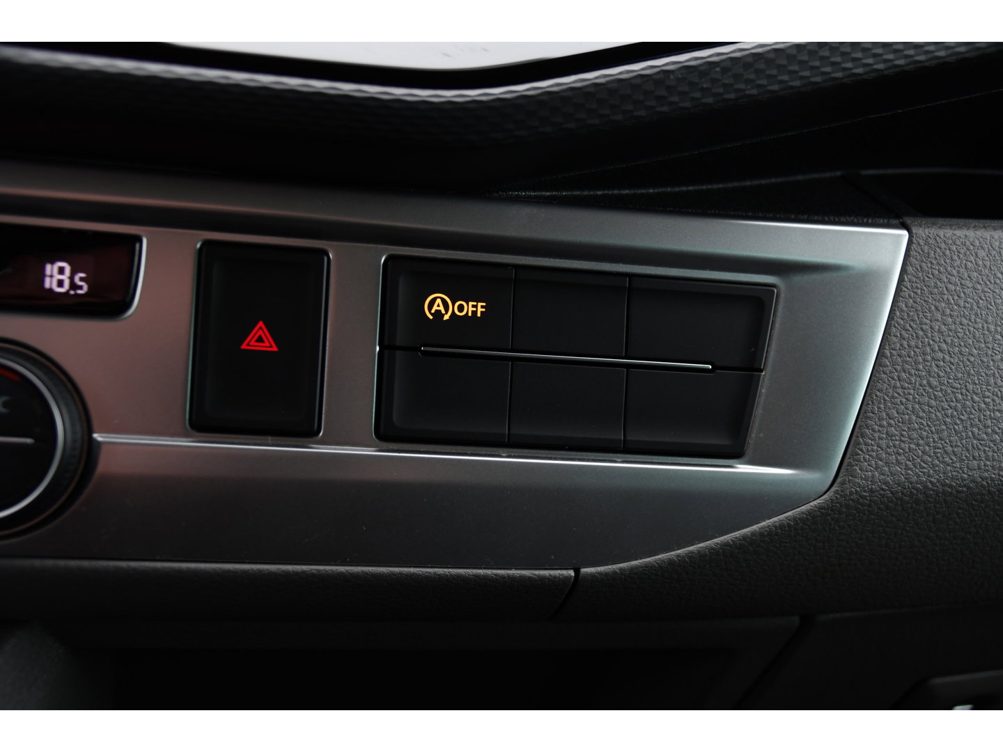 Volkswagen Transporter 2.0 TDI L2H1 32 DC Caravelle Virtual, Adaptieve Cruise, Carplay, LED, 204pk, Stoelverwarming, Clima, Automaat, 2 x Schuifdeur, Multimedia, Uniek!