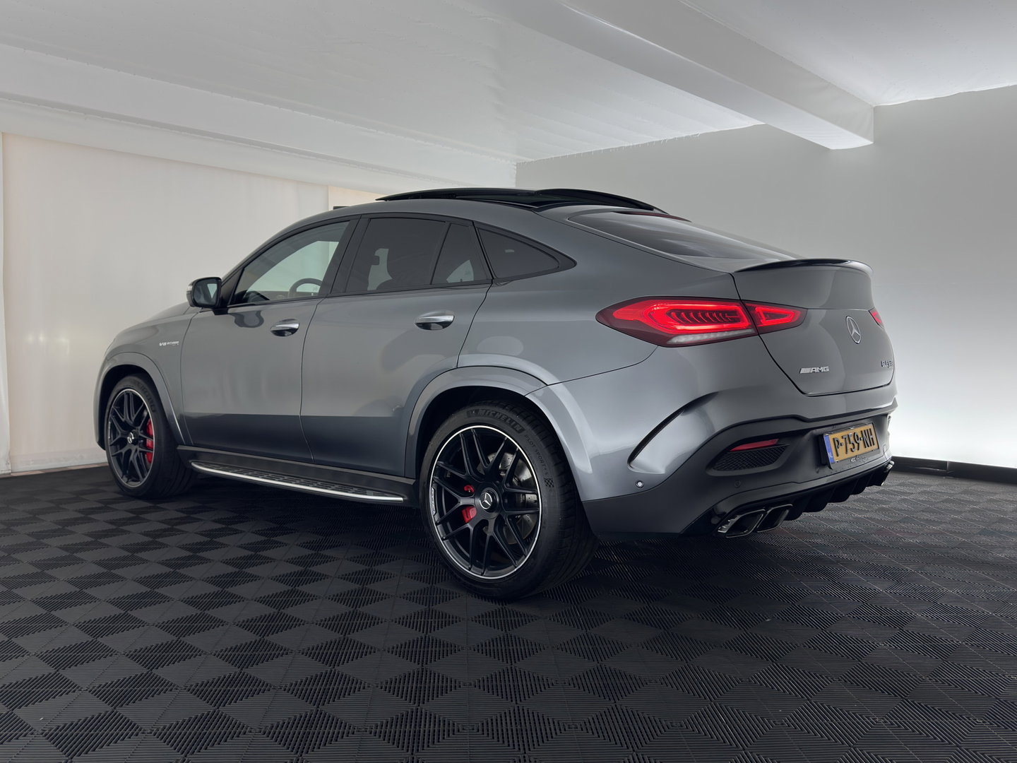 Mercedes-Benz GLE Coupé AMG 63 S 4MATIC+ (INCL.BTW) *PANO | HEAD-UP | SOFT-CLOSE | LEATHER | ADAPTIVE-CRUISE | BLIND-SPOT | MULTIBEAM-LED | MEMORY-PACK | BURMESTER | TOP-VIEW | KEYLESS | HEATED-SPORTSEATS | WIDE-SCREEN-COCKPIT | AMB
