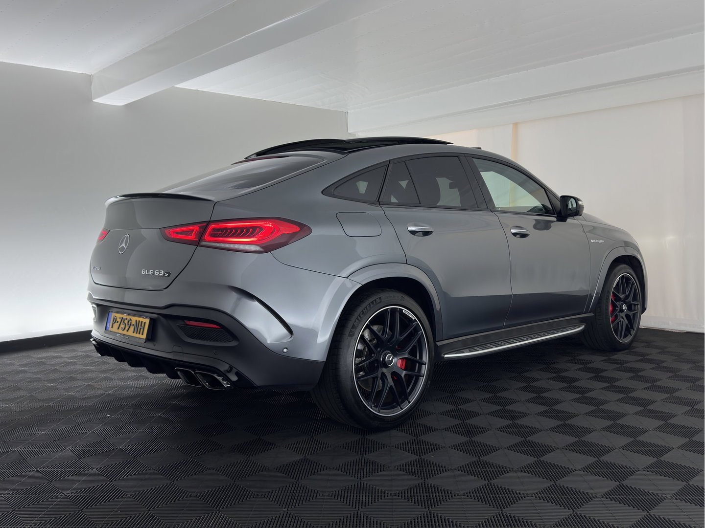 Mercedes-Benz GLE Coupé AMG 63 S 4MATIC+ (INCL.BTW) *PANO | HEAD-UP | SOFT-CLOSE | LEATHER | ADAPTIVE-CRUISE | BLIND-SPOT | MULTIBEAM-LED | MEMORY-PACK | BURMESTER | TOP-VIEW | KEYLESS | HEATED-SPORTSEATS | WIDE-SCREEN-COCKPIT | AMB