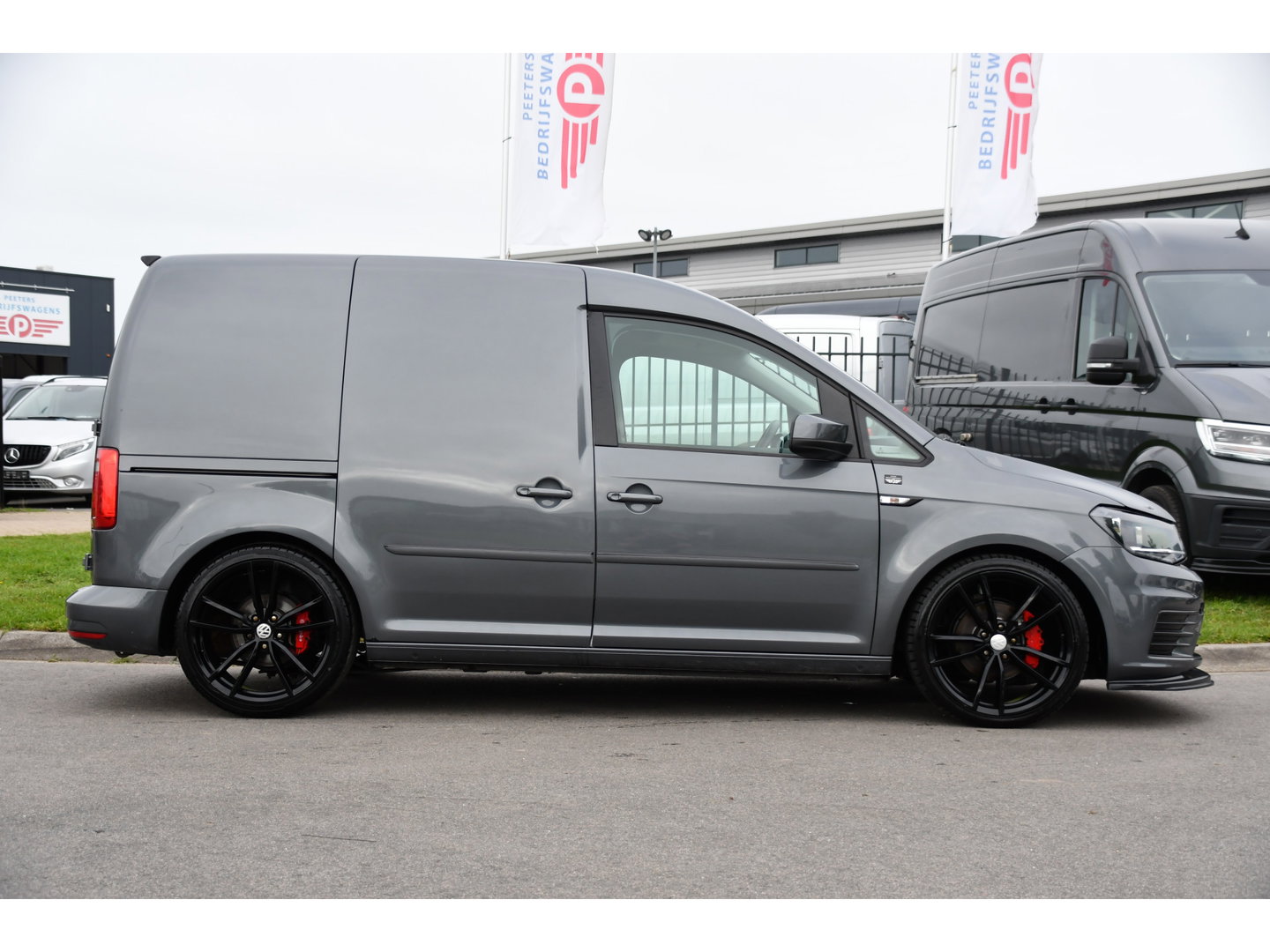 Volkswagen Caddy 2.0 TDI L1H1 PB Edition Airco, Multimedia, Leder, 185pk, Radio, Uniek!