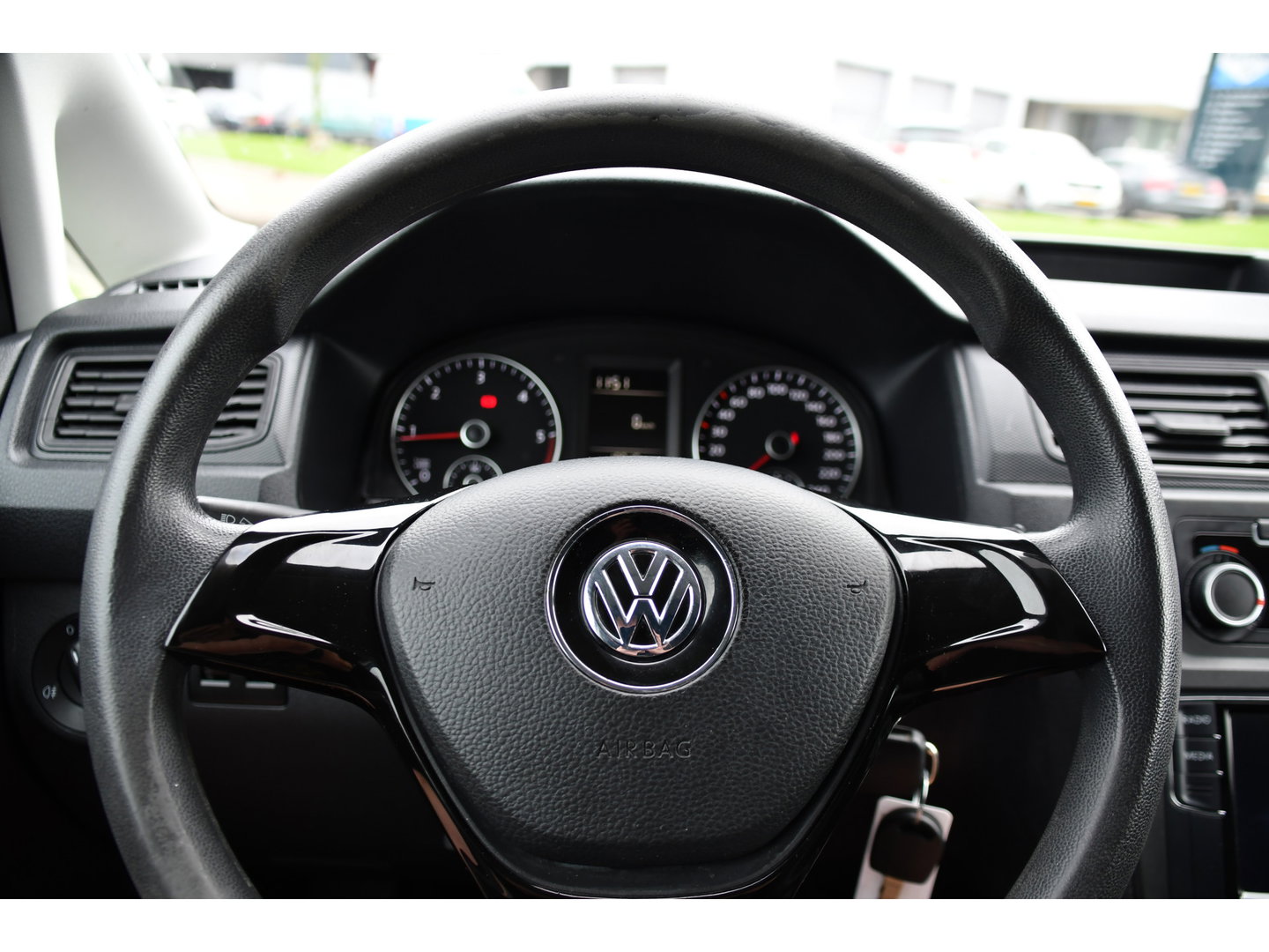 Volkswagen Caddy 2.0 TDI L1H1 PB Edition Airco, Multimedia, Leder, 185pk, Radio, Uniek!