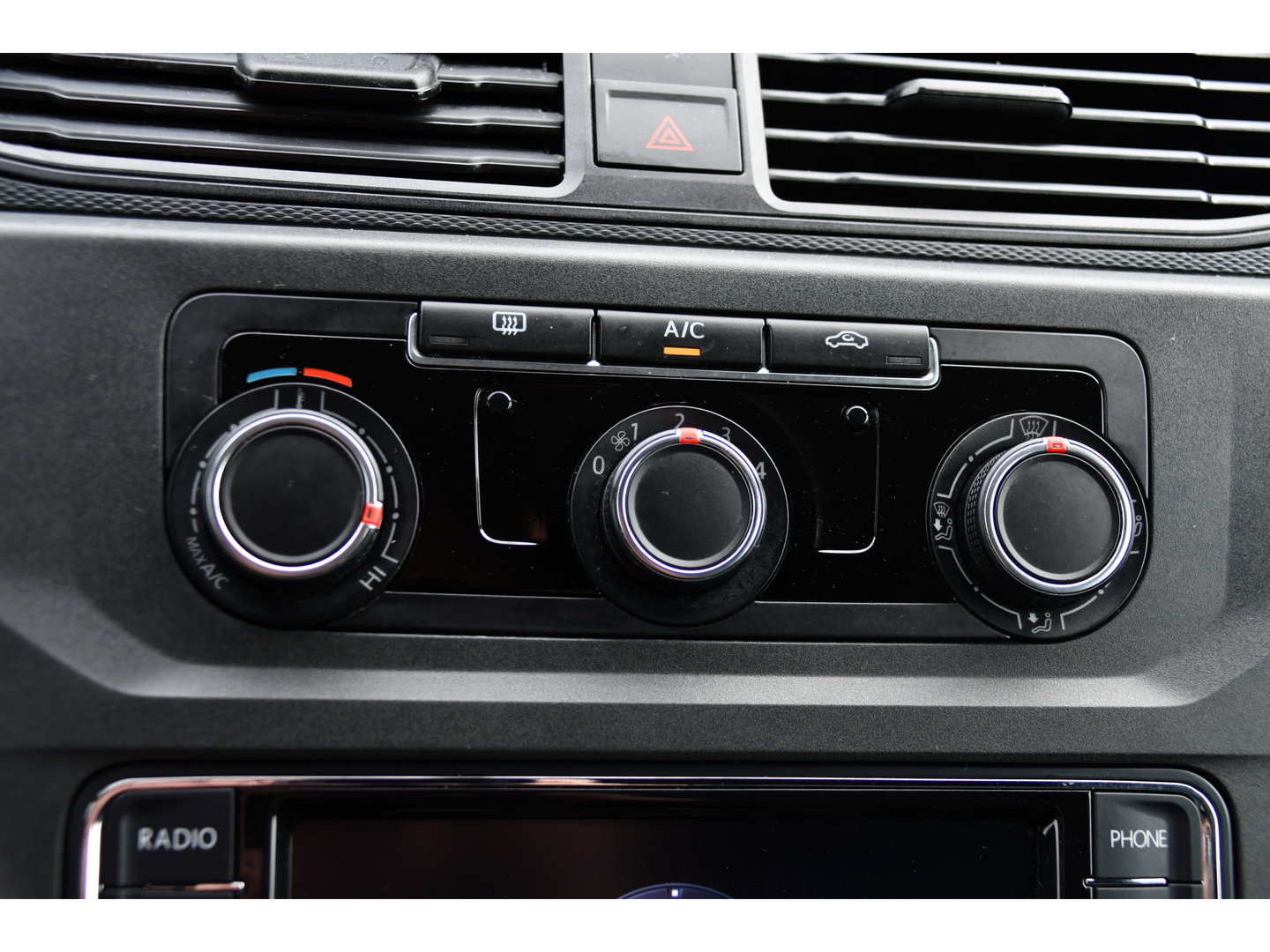 Volkswagen Caddy 2.0 TDI L1H1 PB Edition Airco, Multimedia, Leder, 185pk, Radio, Uniek!