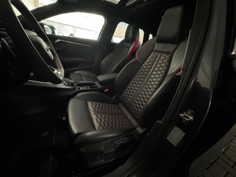Audi RS3 Sportback 2.5 TFSI quattro Pano|RS Seats|Keyless
