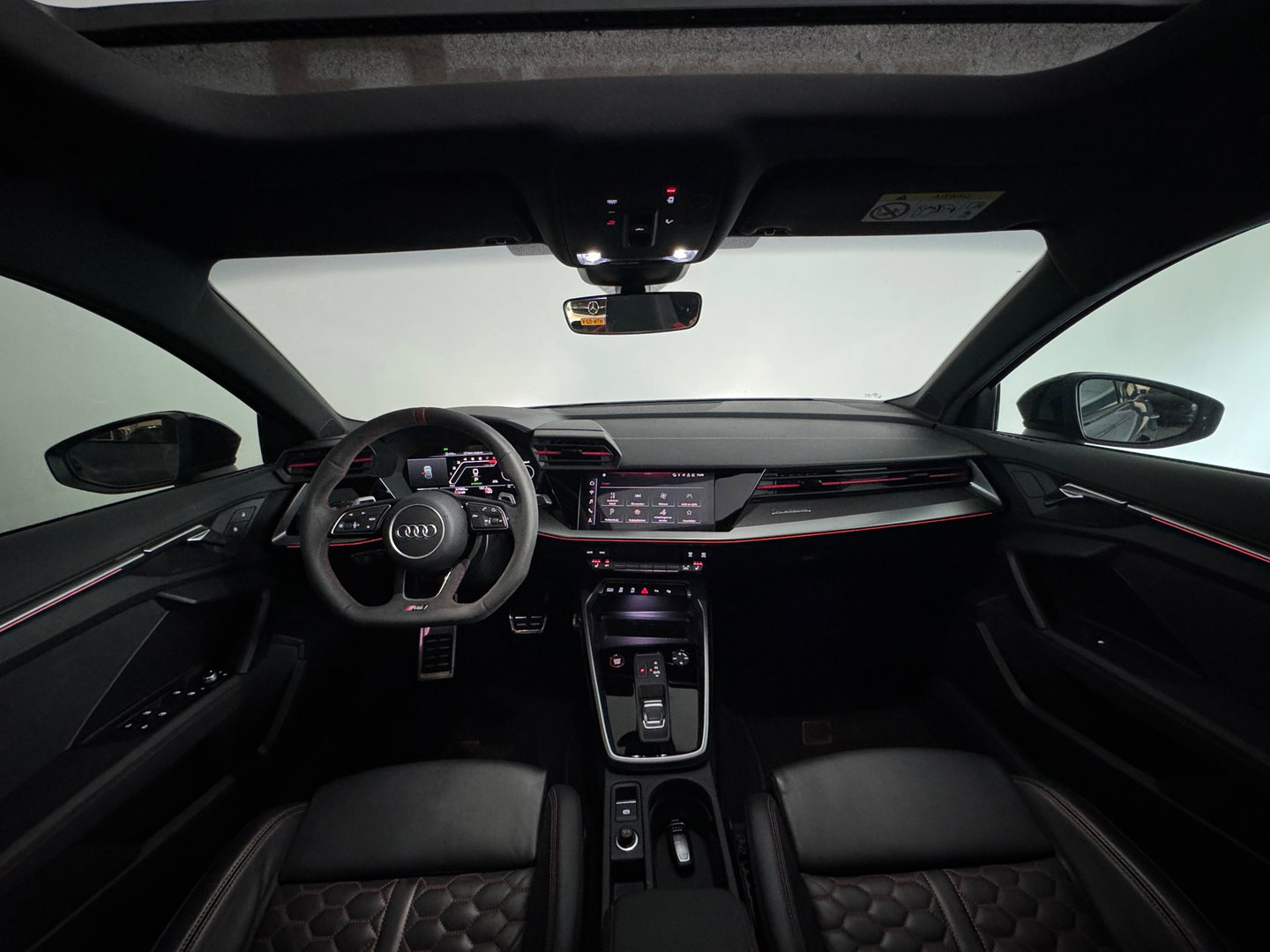 Audi RS3 Sportback 2.5 TFSI quattro Pano|RS Seats|Keyless