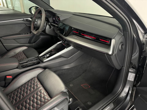 Audi RS3 Sportback 2.5 TFSI quattro Pano|RS Seats|Keyless