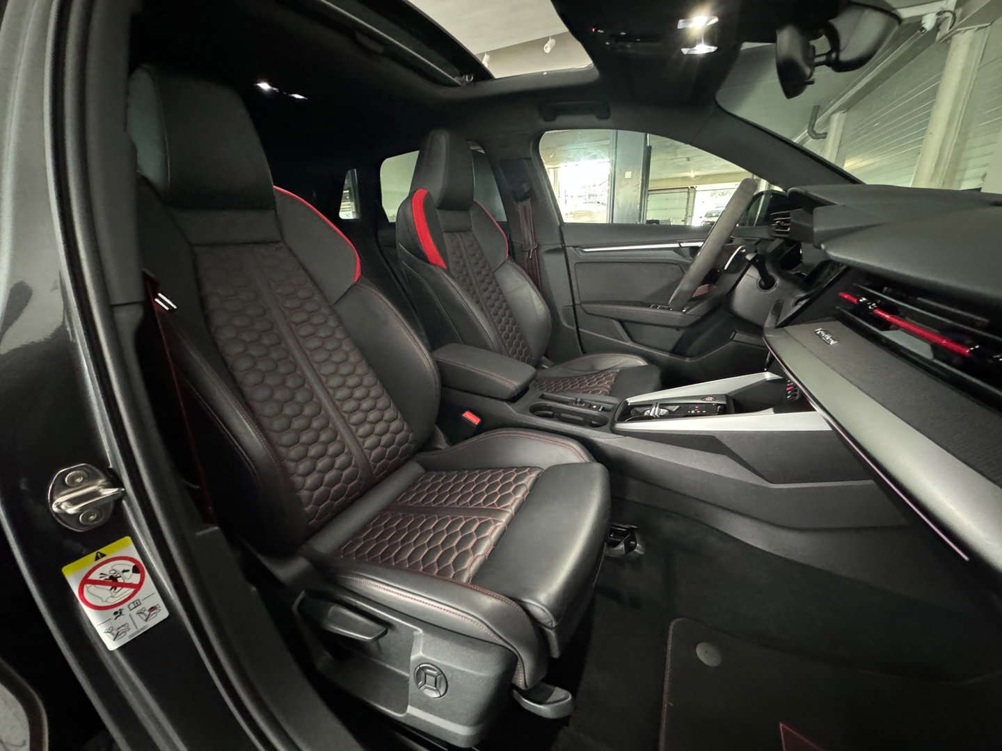 Audi RS3 Sportback 2.5 TFSI quattro Pano|RS Seats|Keyless