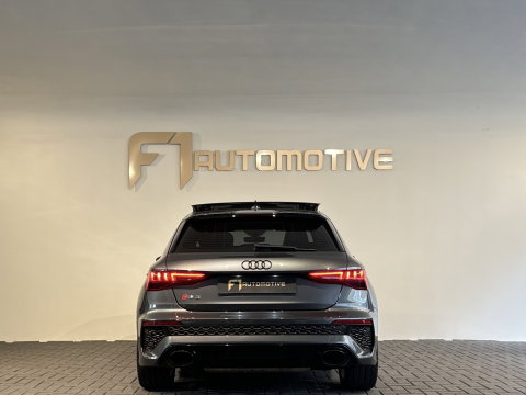 Audi RS3 Sportback 2.5 TFSI quattro Pano|RS Seats|Keyless