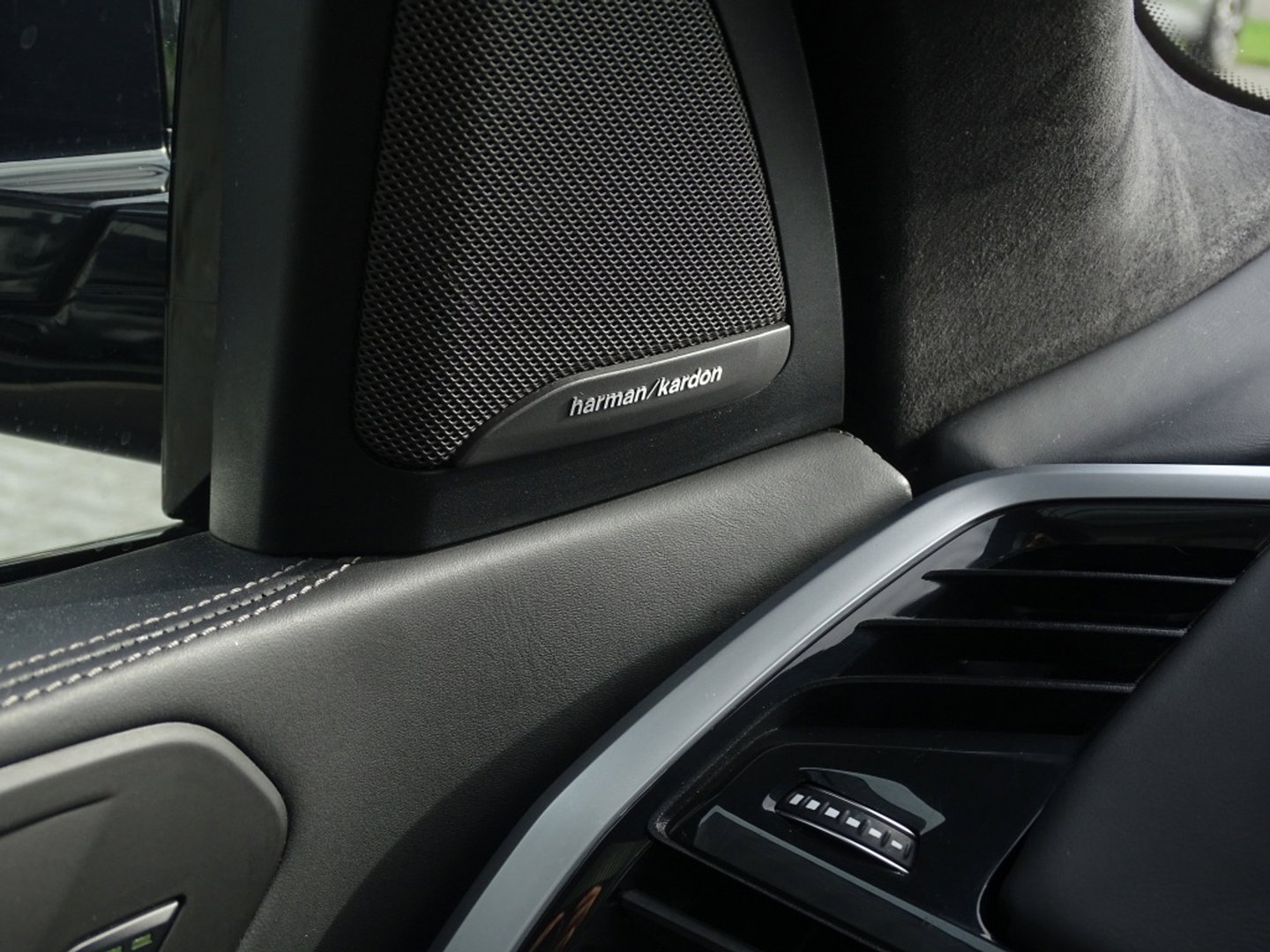 BMW X5 45e 394PK M-Sport Individual / Skylounge / Alcanatara / Laser / 360°