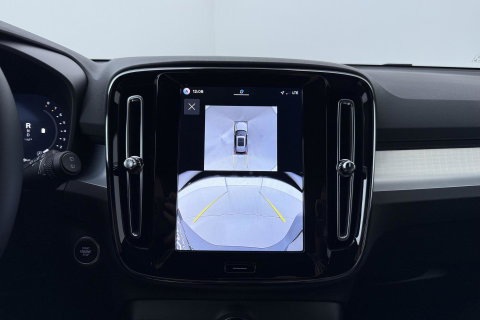 Volvo XC40 B3 Plus Black Edition | Harman/Kardon | BLIS | 360° Camera | Pilot Assist | Stoel+Stuurverwarming | Memory | ACC | 20 Inch