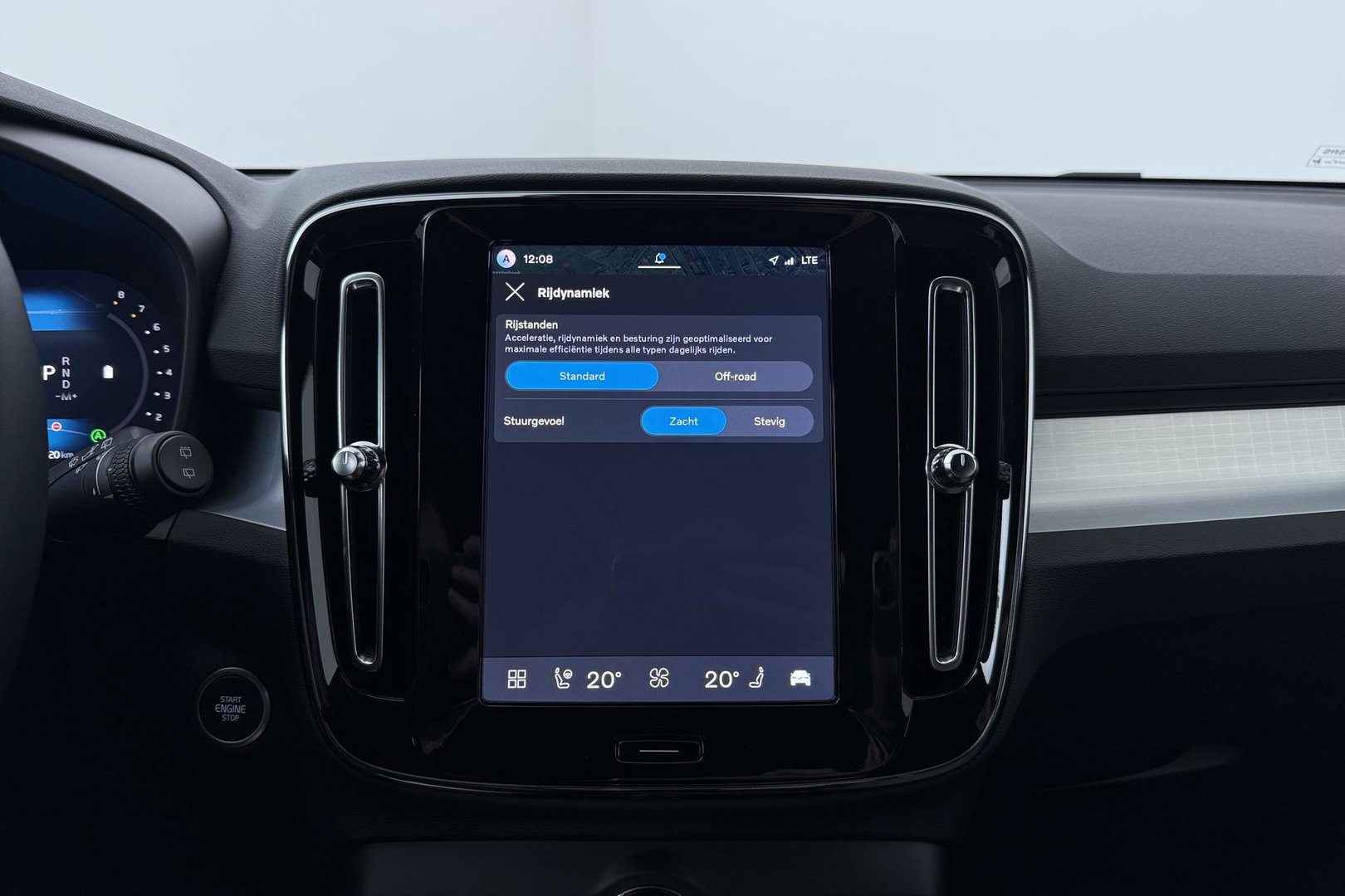 Volvo XC40 B3 Plus Black Edition | Harman/Kardon | BLIS | 360° Camera | Pilot Assist | Stoel+Stuurverwarming | Memory | ACC | 20 Inch