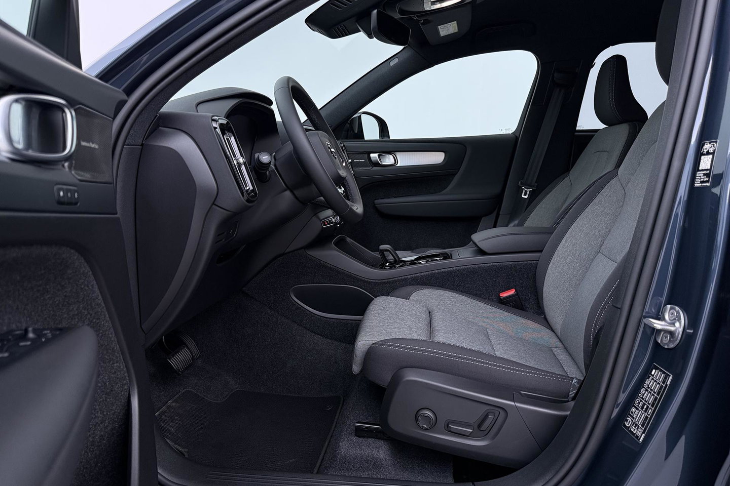 Volvo XC40 B3 Plus Black Edition | Harman/Kardon | BLIS | 360° Camera | Pilot Assist | Stoel+Stuurverwarming | Memory | ACC | 20 Inch