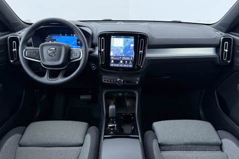 Volvo XC40 B3 Plus Black Edition | Harman/Kardon | BLIS | 360° Camera | Pilot Assist | Stoel+Stuurverwarming | Memory | ACC | 20 Inch