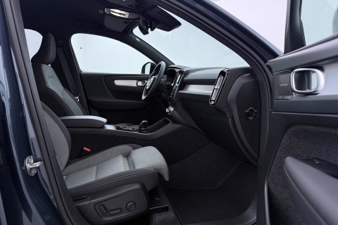 Volvo XC40 B3 Plus Black Edition | Harman/Kardon | BLIS | 360° Camera | Pilot Assist | Stoel+Stuurverwarming | Memory | ACC | 20 Inch