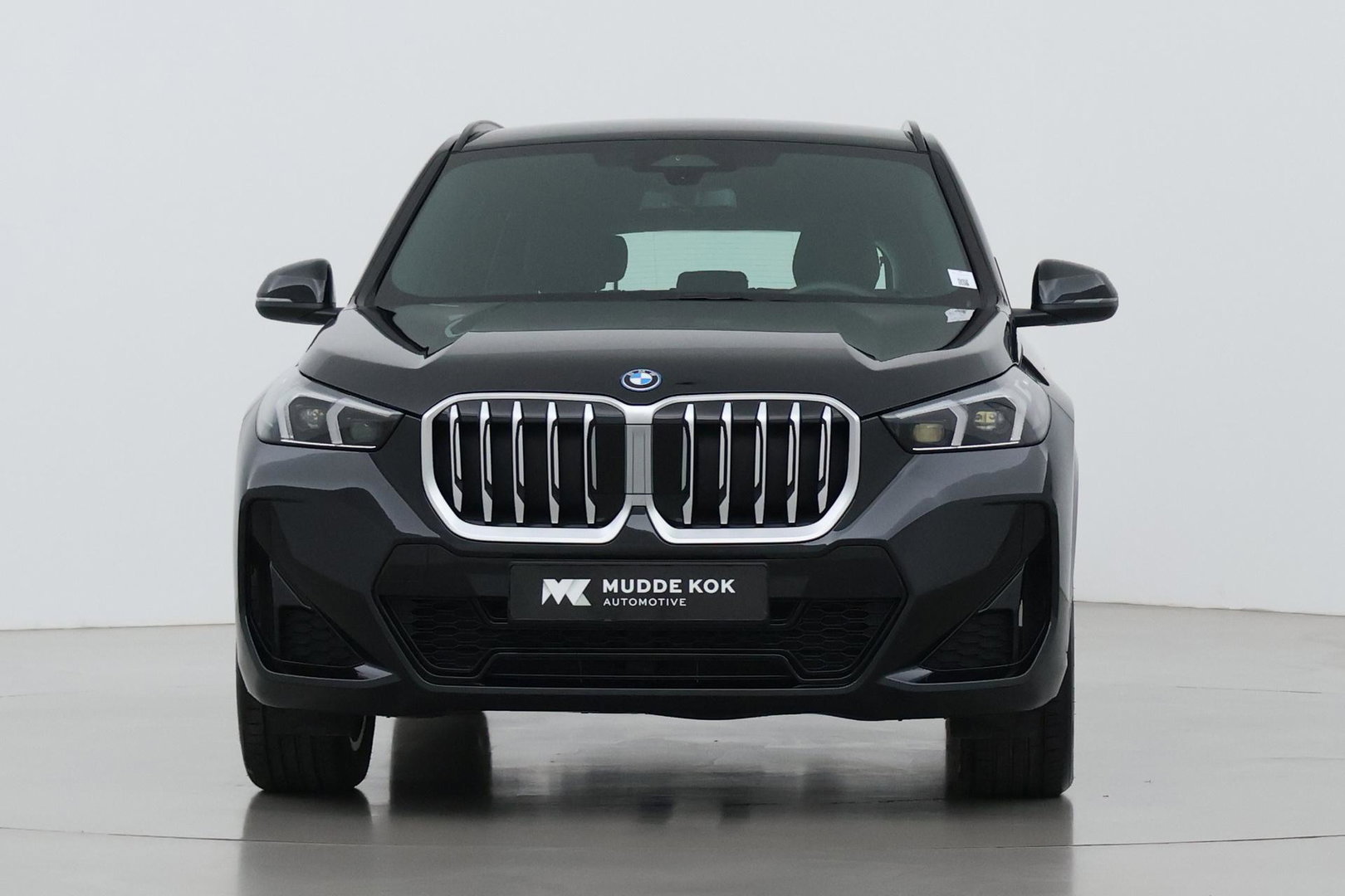 BMW X1 xDrive25e | M Sport | Adaptief M-onderstel | Cruise Control | Camera | Keyless Entry | Adaptieve LED | Stoelverwarming | 18 Inch