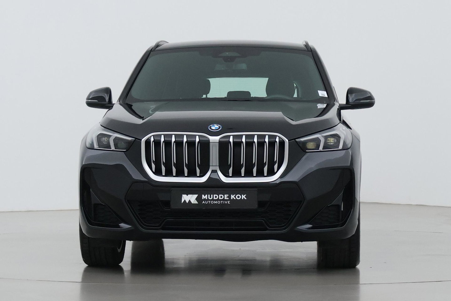 BMW X1 xDrive25e | M Sport | Adaptief M-onderstel | Cruise Control | Camera | Keyless Entry | Adaptieve LED | Stoelverwarming | 18 Inch