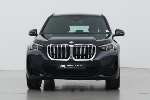 BMW X1 xDrive25e | M Sport | Adaptief M-onderstel | Cruise Control | Camera | Keyless Entry | Adaptieve LED | Stoelverwarming | 18 Inch