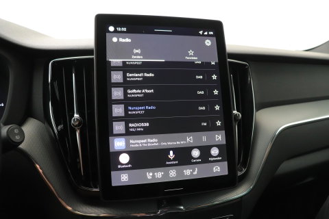 Volvo XC60 T8 Plus Black Edition | Harman/Kardon | 360° Camera | ACC | Standkachel | Keyless | Stoel+Stuurverwarming | 22 inch