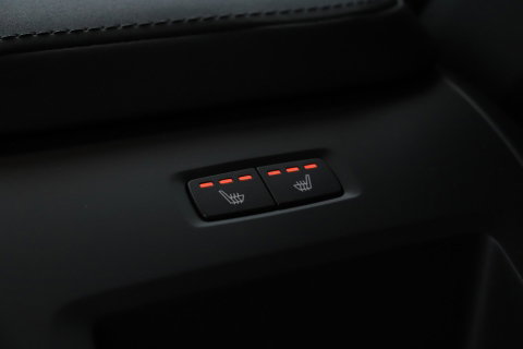 Volvo XC60 T8 Plus Black Edition | Harman/Kardon | 360° Camera | ACC | Standkachel | Keyless | Stoel+Stuurverwarming | 22 inch