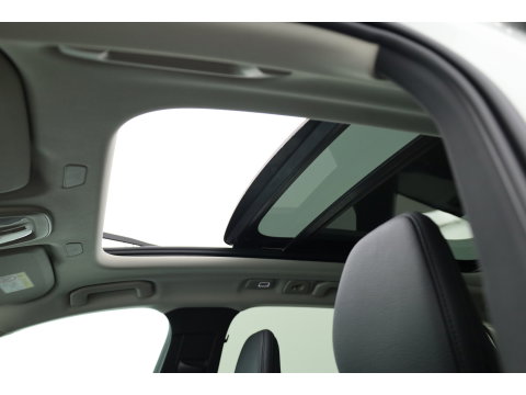 Volvo XC60 T6 Plug-in hybrid AWD Plus Bright Adap. Cruise | 360 camera | H&K Audio | Blis | Stoel + stuurverw. |