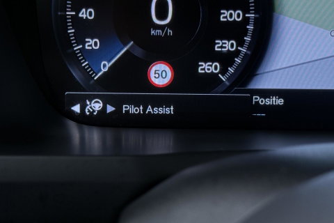 Volvo XC90 T8 Inscription | HEICO | Harman/Kardon | Panoramadak | 360° Camera | Head-Up | Trekhaak | Stoel+Stuurverwarming | ACC | 22 Inch