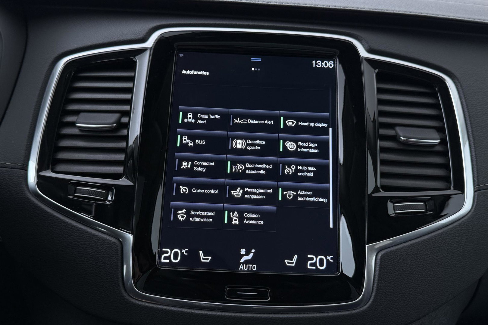 Volvo XC90 T8 Inscription | HEICO | Harman/Kardon | Panoramadak | 360° Camera | Head-Up | Trekhaak | Stoel+Stuurverwarming | ACC | 22 Inch