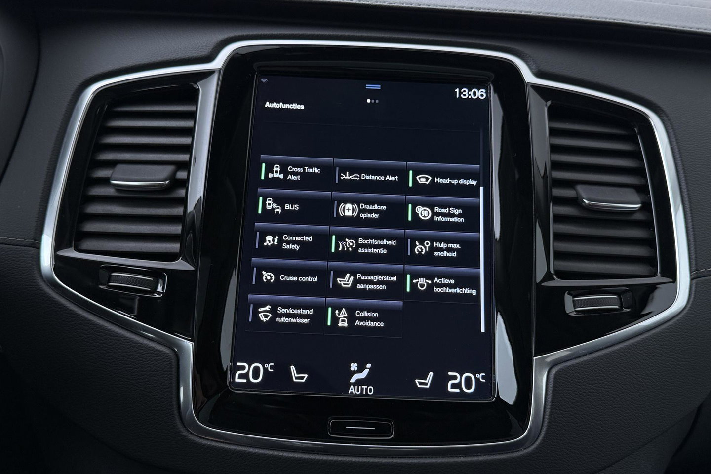 Volvo XC90 T8 Inscription | HEICO | Harman/Kardon | Panoramadak | 360° Camera | Head-Up | Trekhaak | Stoel+Stuurverwarming | ACC | 22 Inch