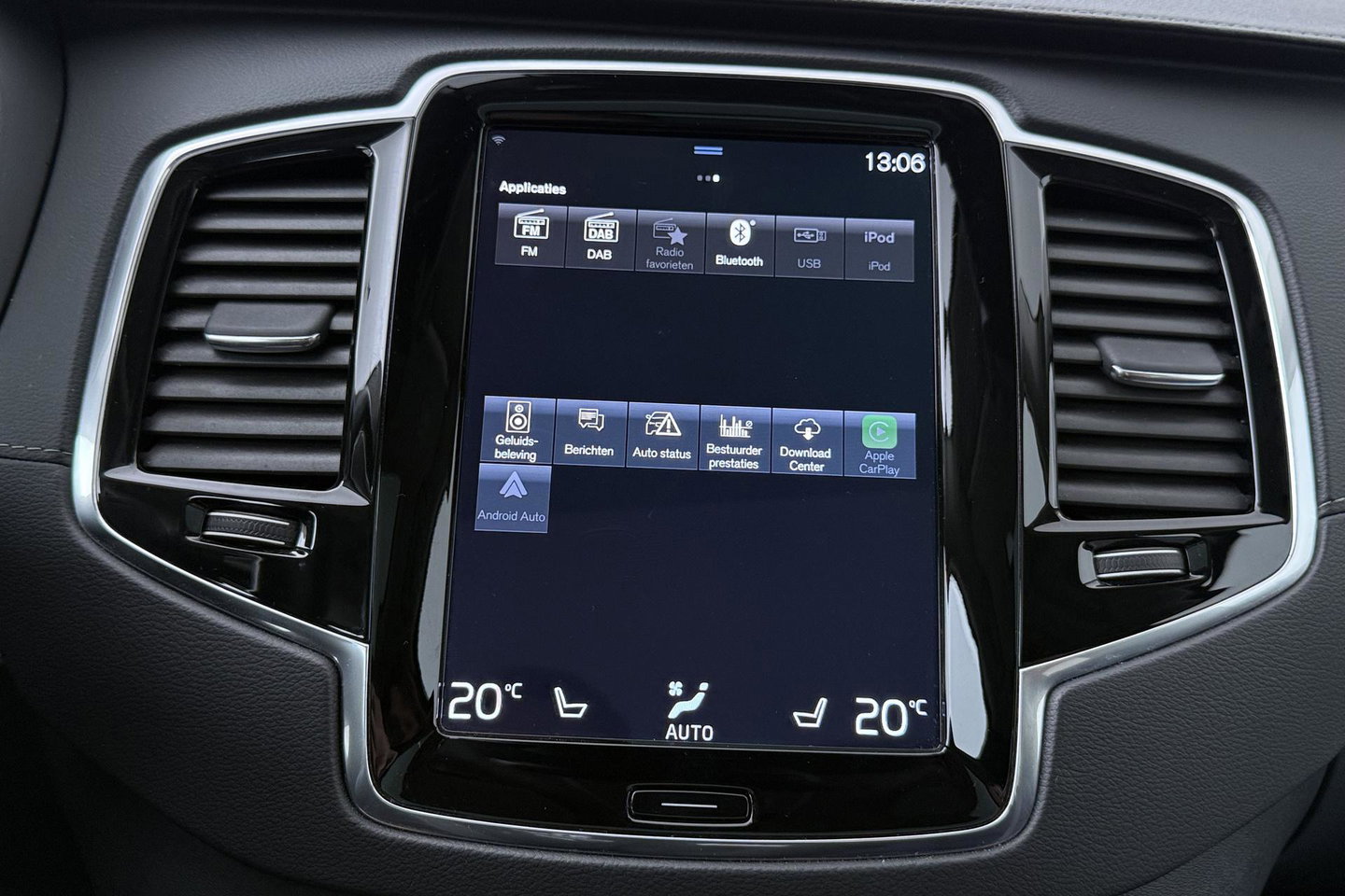 Volvo XC90 T8 Inscription | HEICO | Harman/Kardon | Panoramadak | 360° Camera | Head-Up | Trekhaak | Stoel+Stuurverwarming | ACC | 22 Inch