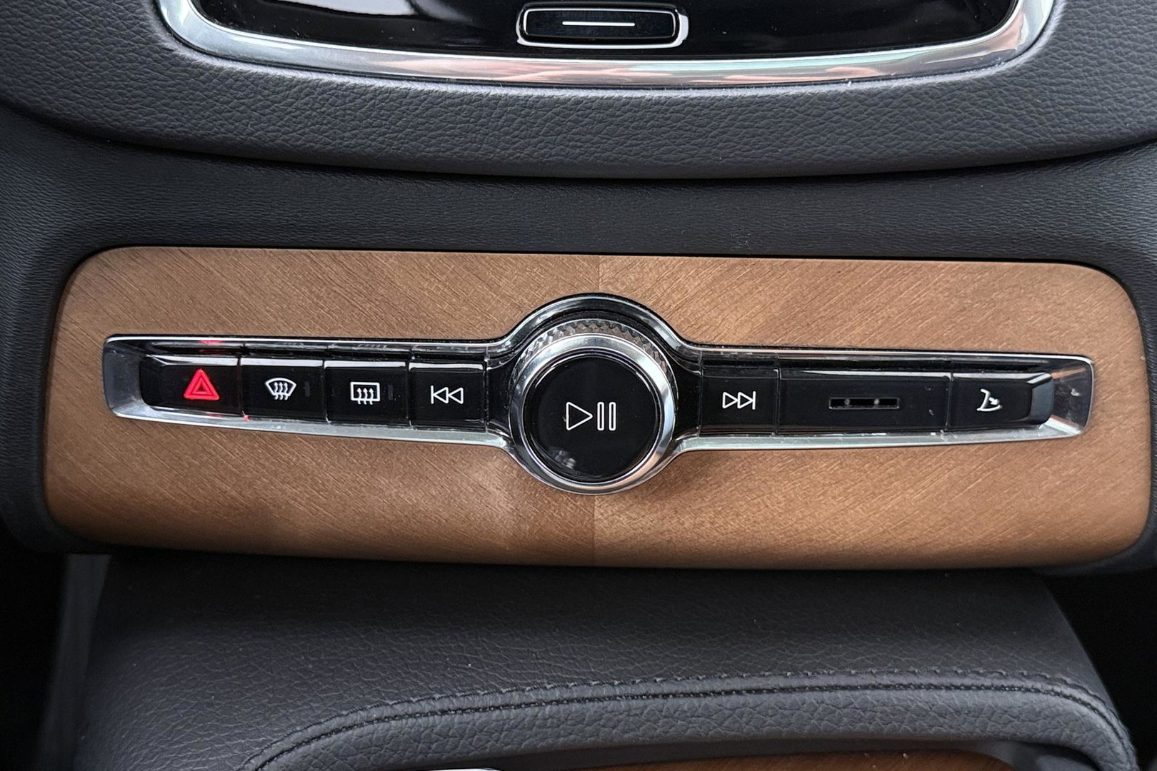 Volvo XC90 T8 Inscription | HEICO | Harman/Kardon | Panoramadak | 360° Camera | Head-Up | Trekhaak | Stoel+Stuurverwarming | ACC | 22 Inch