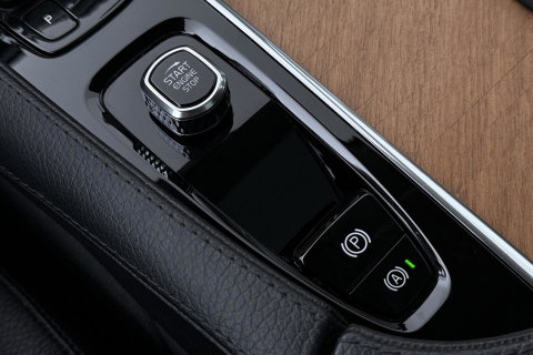 Volvo XC90 T8 Inscription | HEICO | Harman/Kardon | Panoramadak | 360° Camera | Head-Up | Trekhaak | Stoel+Stuurverwarming | ACC | 22 Inch