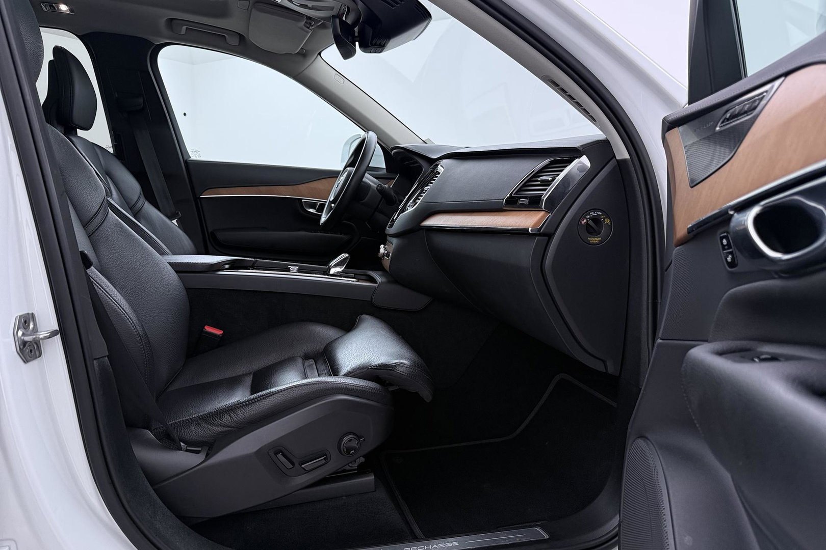 Volvo XC90 T8 Inscription | HEICO | Harman/Kardon | Panoramadak | 360° Camera | Head-Up | Trekhaak | Stoel+Stuurverwarming | ACC | 22 Inch