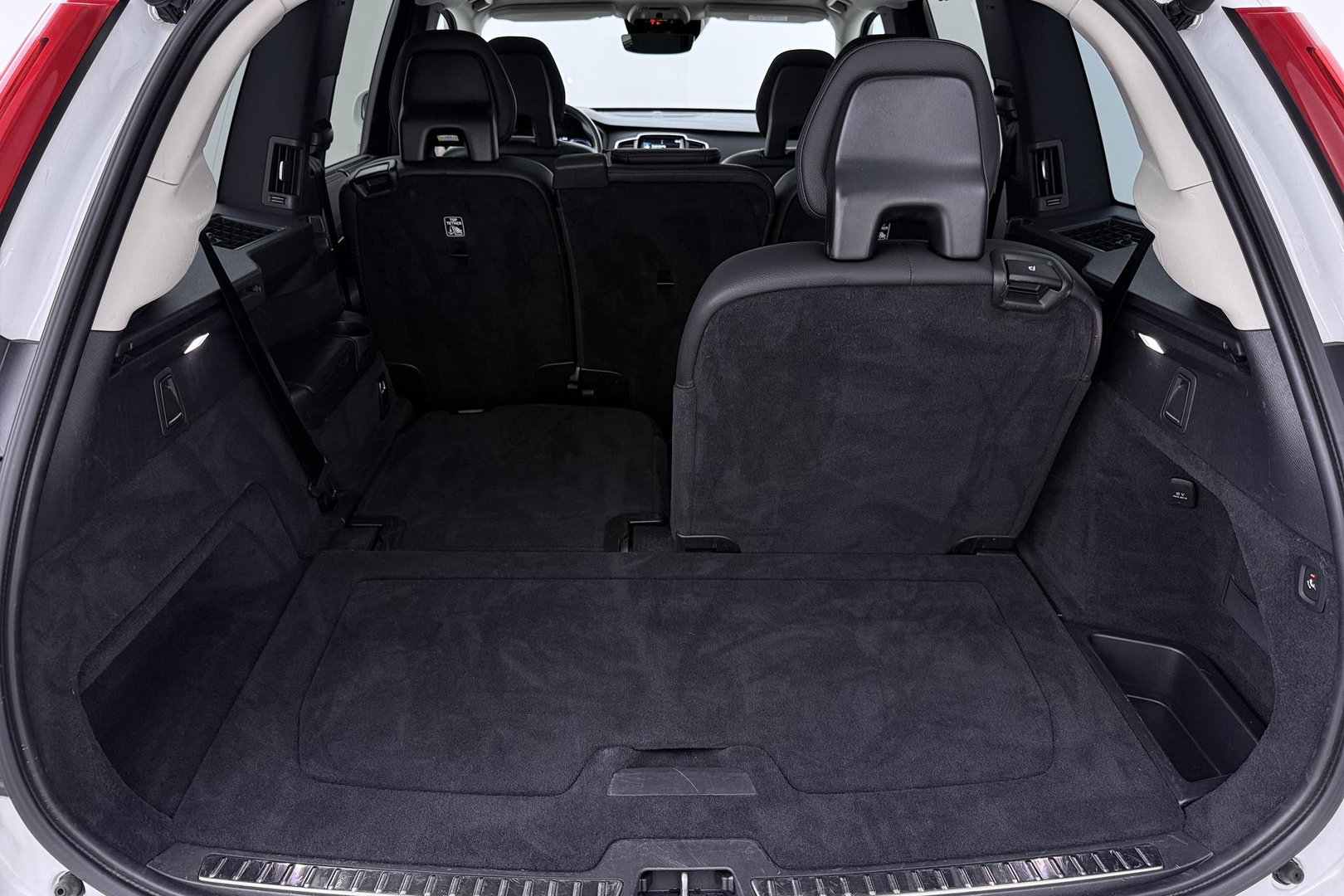 Volvo XC90 T8 Inscription | HEICO | Harman/Kardon | Panoramadak | 360° Camera | Head-Up | Trekhaak | Stoel+Stuurverwarming | ACC | 22 Inch
