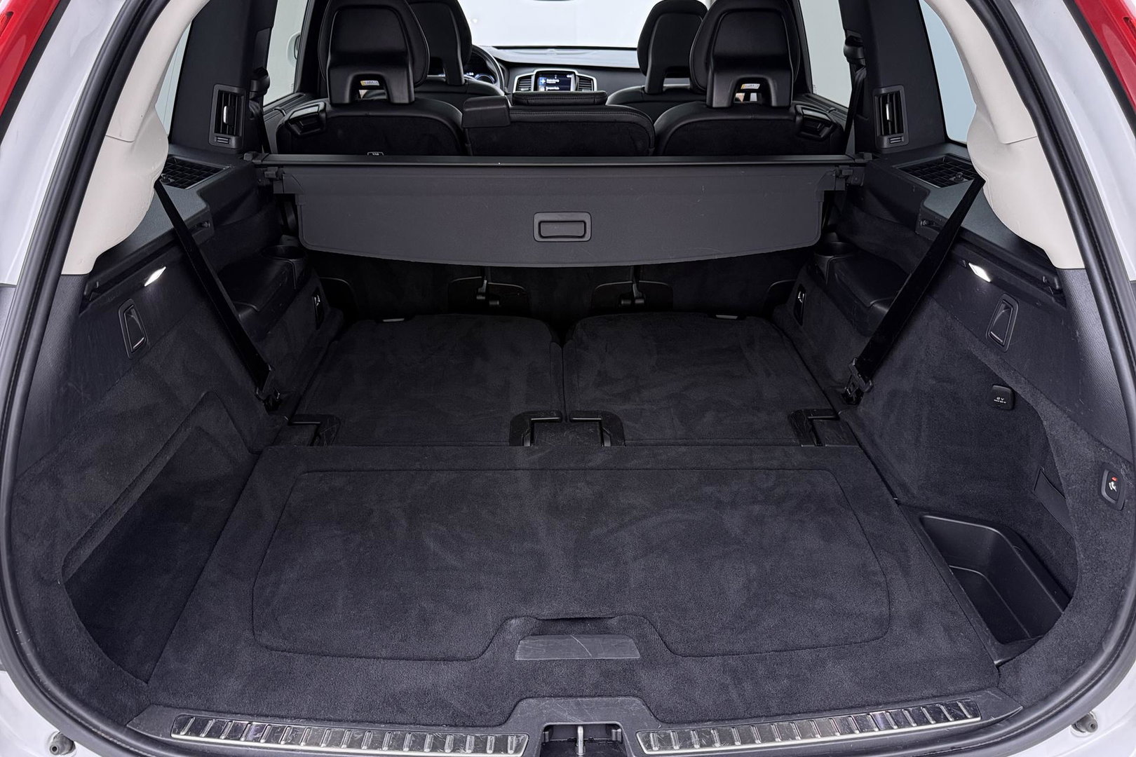 Volvo XC90 T8 Inscription | HEICO | Harman/Kardon | Panoramadak | 360° Camera | Head-Up | Trekhaak | Stoel+Stuurverwarming | ACC | 22 Inch