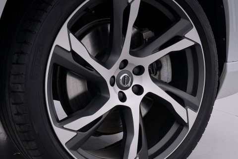 Volvo XC90 T8 Inscription | HEICO | Harman/Kardon | Panoramadak | 360° Camera | Head-Up | Trekhaak | Stoel+Stuurverwarming | ACC | 22 Inch