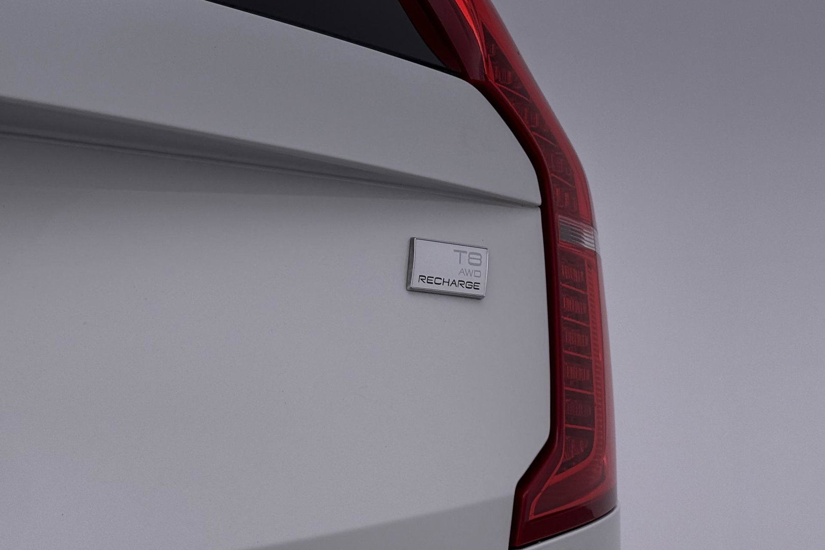 Volvo XC90 T8 Inscription | HEICO | Harman/Kardon | Panoramadak | 360° Camera | Head-Up | Trekhaak | Stoel+Stuurverwarming | ACC | 22 Inch