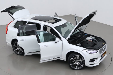 Volvo XC90 T8 Inscription | HEICO | Harman/Kardon | Panoramadak | 360° Camera | Head-Up | Trekhaak | Stoel+Stuurverwarming | ACC | 22 Inch