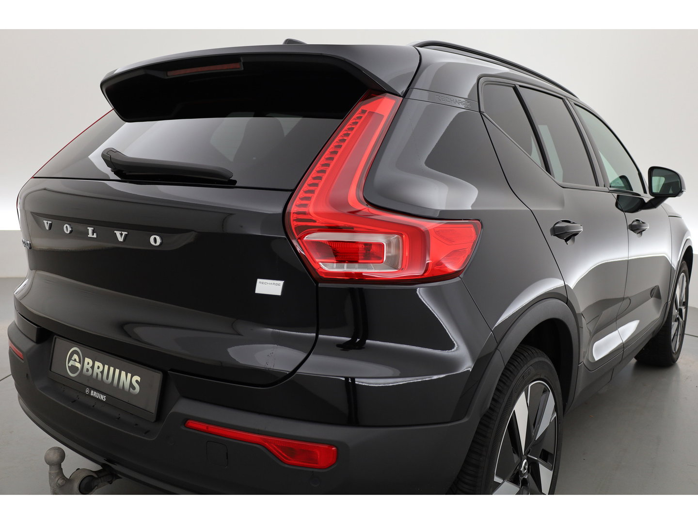 Volvo XC40 Single Motor Core | Trekhaak | Stoel + stuurverwarming | Warmtepomp