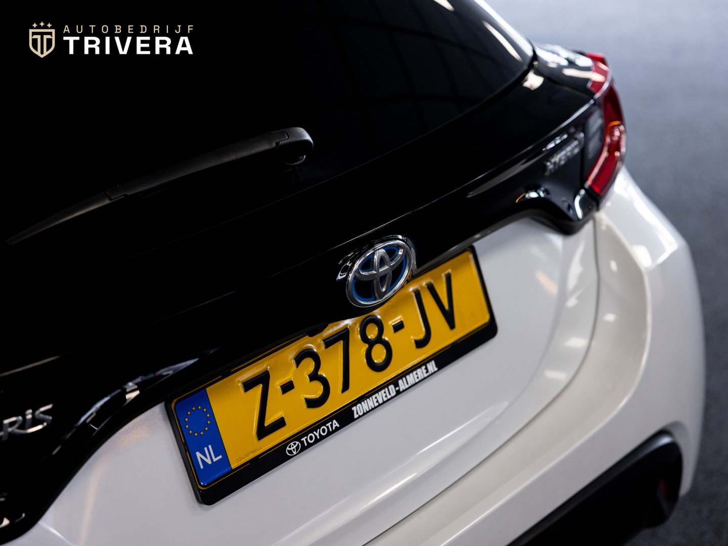 Toyota Yaris 1.5 Hybrid Dynamic l SoH 94% l AUT.l CAM l 1ste eig.l CARPLAY l BTW Auto l Dealer onderhouden