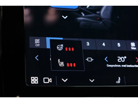 Volvo XC40 Recharge Plus 70 kWh | Stoel + stuurverw. | Pilot Ass. | Blis | Warmtepomp | Camera |