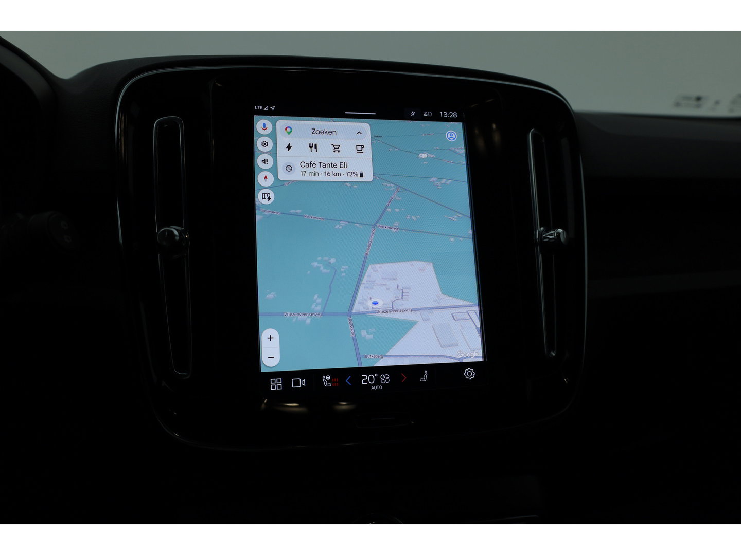 Volvo XC40 Recharge Plus 70 kWh | Stoel + stuurverw. | Pilot Ass. | Blis | Warmtepomp | Camera |