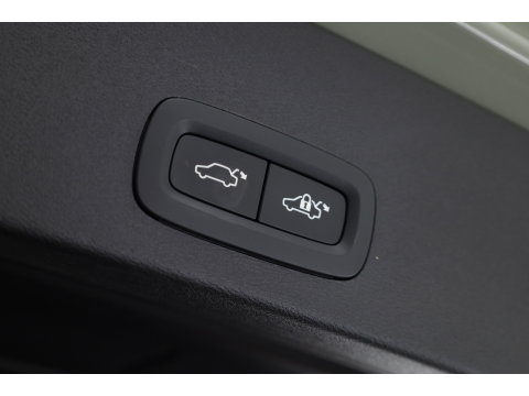 Volvo XC40 Recharge Plus 70 kWh | Stoel + stuurverw. | Pilot Ass. | Blis | Warmtepomp | Camera |
