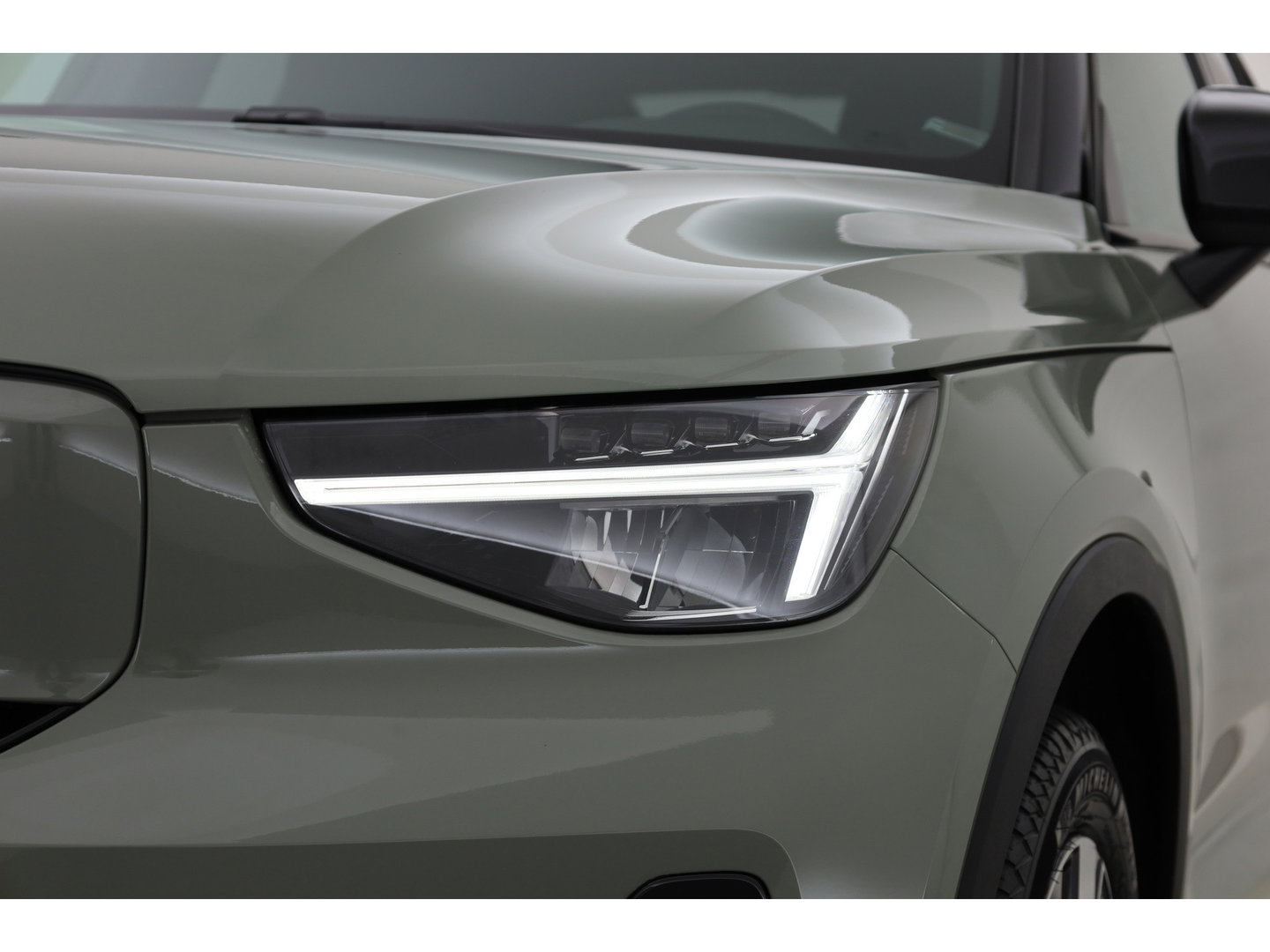 Volvo XC40 Recharge Plus 70 kWh | Stoel + stuurverw. | Pilot Ass. | Blis | Warmtepomp | Camera |