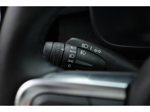 Volvo XC40 Recharge Plus 70 kWh | Stoel + stuurverw. | Pilot Ass. | Blis | Warmtepomp | Camera |