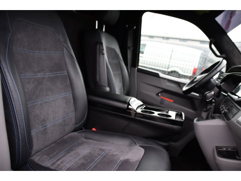 Volkswagen Transporter 2.0 TDI L2H1 28 Bulli Black Edition Virtual, Adaptieve Cruise, Camera, Carlay, LED, Stoelverwarming, Leder, 150pk, Automaat, Uniek!